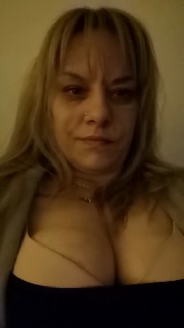 Mysticwoman  15-12-2021 spanks Female